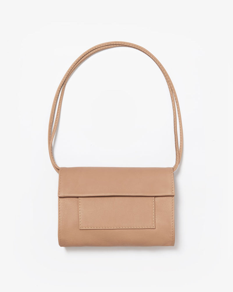 
                  
                    Cargar imagen en el visor de la galería, LOLITA CAMEL
                  
                