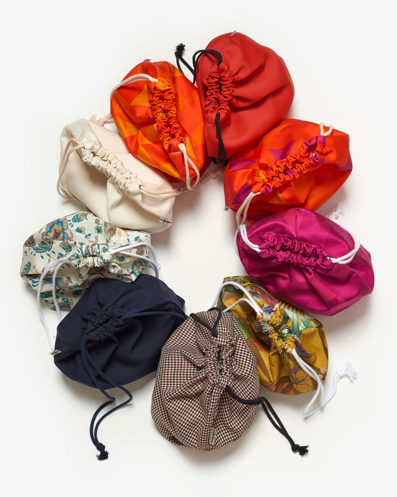 
                  
                    Cargar imagen en el visor de la galería, RAMONA FLOWER
                  
                