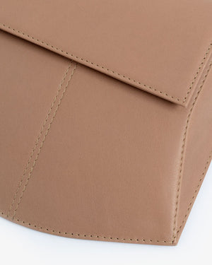 
                  
                    Cargar imagen en el visor de la galería, OLIVIA CAMEL
                  
                