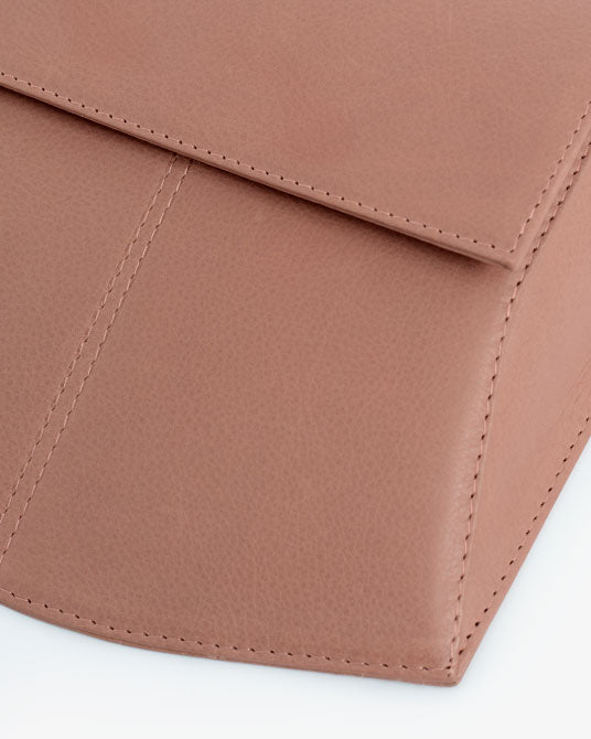 
                  
                    Cargar imagen en el visor de la galería, OLIVIA BLUSH
                  
                