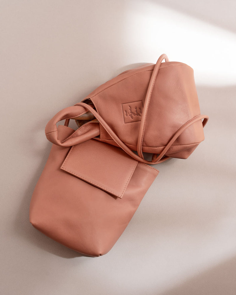 
                  
                    Cargar imagen en el visor de la galería, MINI TOKIO BLUSH
                  
                
