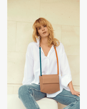 
                  
                    Cargar imagen en el visor de la galería, OLIVIA CAMEL
                  
                