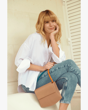 
                  
                    Cargar imagen en el visor de la galería, OLIVIA CAMEL
                  
                