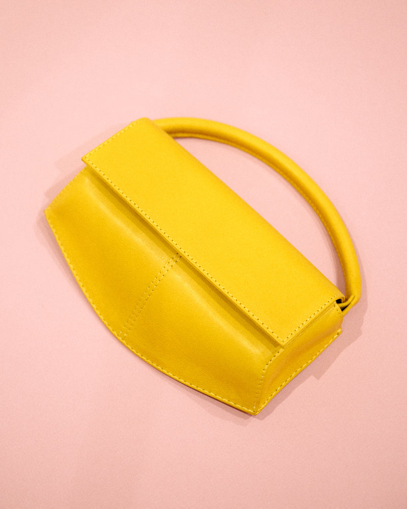 
                  
                    Cargar imagen en el visor de la galería, CÉCILE YELLOW
                  
                